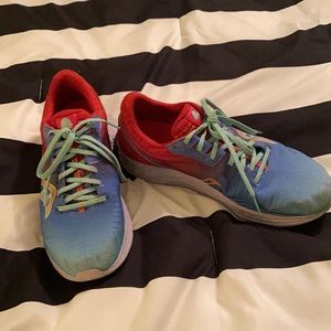 Saucony shoes
